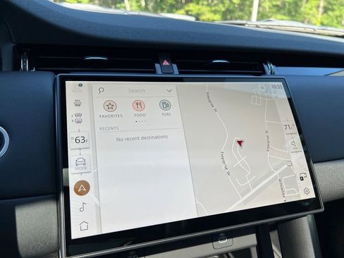 New 2025 Land Rover Discovery Sport S image 19