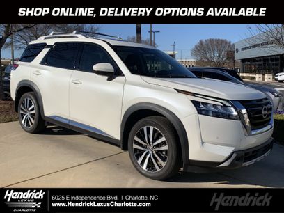 Used 2024 Nissan Pathfinder Platinum w/ Cargo Package