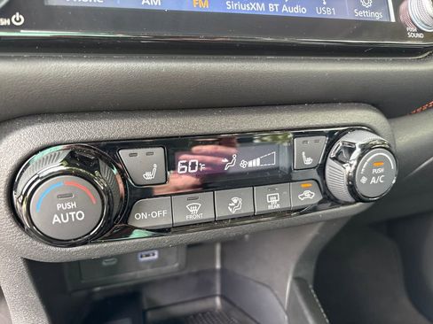 Used 2023 Nissan Kicks SR w/ SR PREMIUM PACKAGE w/ SR Premium Package FWD image 21