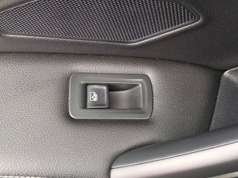 Used 2024 Volkswagen Tiguan S image 25