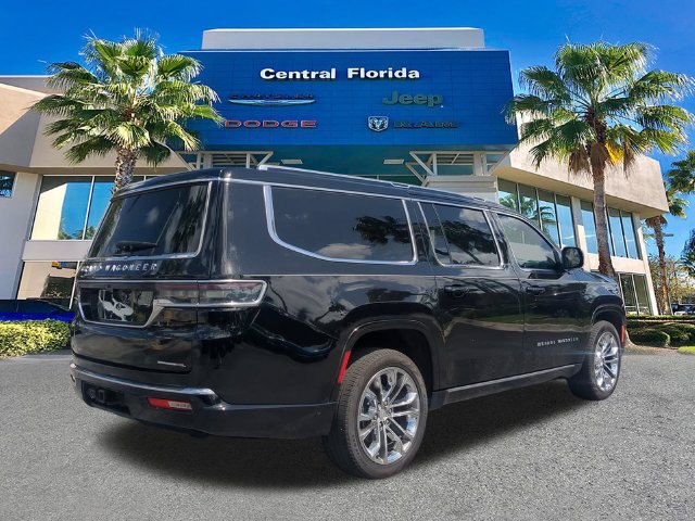 Used 2023 Jeep Grand Wagoneer L Series II AWD/4WD image 5