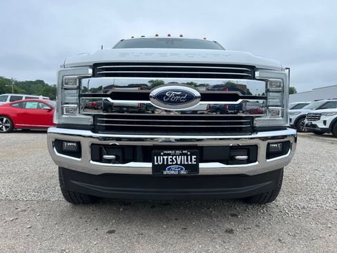 Used 2017 Ford F350 Lariat w/ Lariat Ultimate Package AWD/4WD image 3