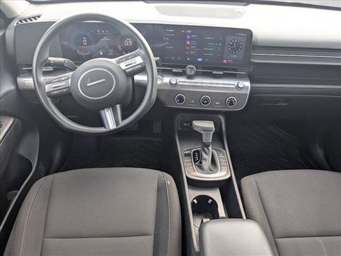 Used 2025 Hyundai Kona SE FWD image 16