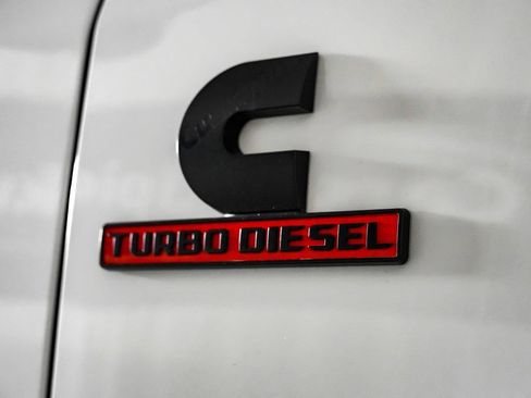 Used 2023 RAM 2500 Limited AWD/4WD image 46