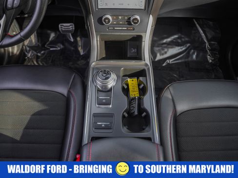 Used 2022 Ford Edge ST-Line w/ Class II Trailer Tow Package image 27