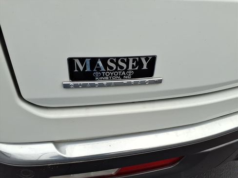 Used 2022 Jeep Wagoneer Series III image 9