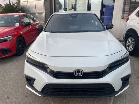 Used 2024 Honda Civic Sport image 2