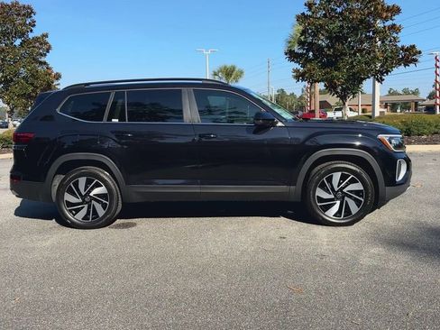 New 2026 Volkswagen Atlas SE image 9