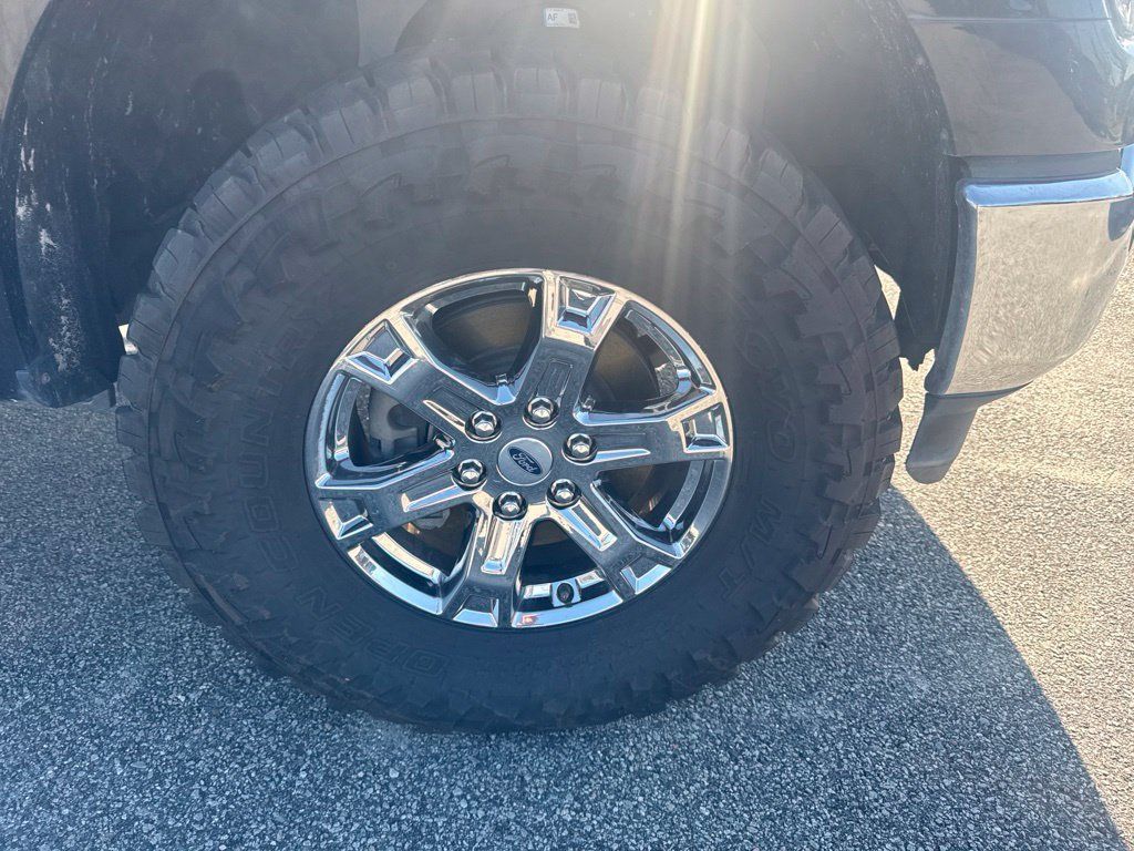 Used 2023 Ford F150 Lariat AWD/4WD image 2