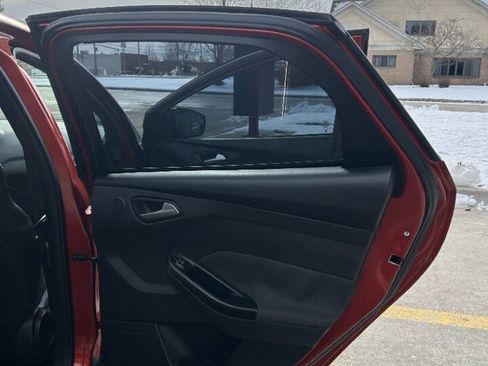 Used 2018 Ford Focus ST w/ Equipment Group 401A image 41