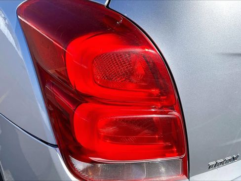 Used 2019 Chevrolet Trax LT w/ LT Convenience Package image 28