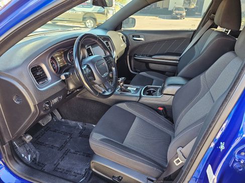 Used 2020 Dodge Charger SXT image 16