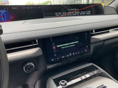 New 2026 Lincoln Navigator L Reserve AWD/4WD image 29