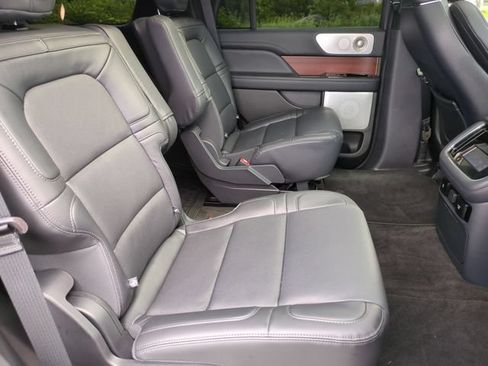 Used 2023 Lincoln Navigator Reserve AWD/4WD image 34
