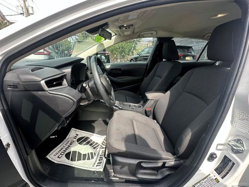 Used 2024 Toyota Corolla LE FWD image 19