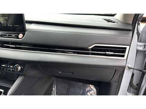 Used 2025 Mitsubishi Outlander SE FWD image 21