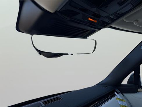 New 2026 Land Rover Range Rover SE image 23