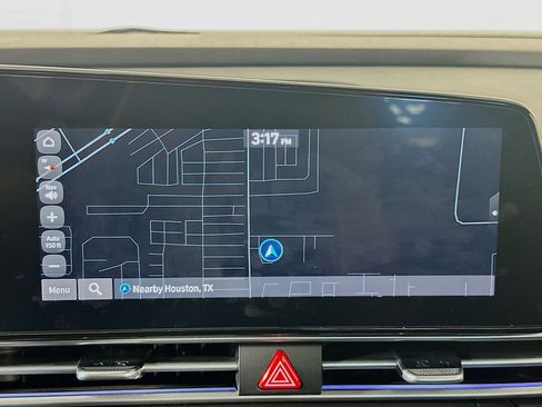 Used 2024 Hyundai Elantra SEL FWD image 22