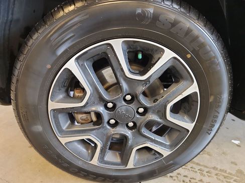 Used 2021 Jeep Compass Trailhawk w/ Convenience Group image 13