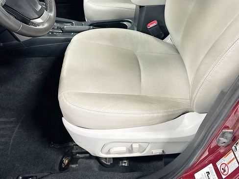 Used 2016 Subaru Forester 2.5i Touring w/ Eyesight & Navigation System AWD/4WD image 18