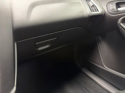 Used 2016 Ford Focus RS image 26