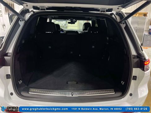 Used 2024 Jeep Grand Cherokee Overland w/ Luxury Tech Group IV image 11
