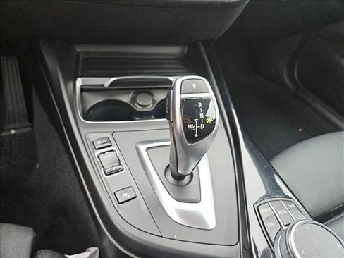 Used 2020 BMW 230i xDrive Convertible image 15