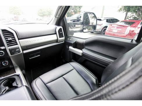 Used 2021 Ford F350 Lariat w/ Lariat Ultimate Package AWD/4WD image 9