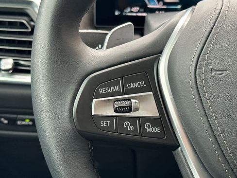 Used 2025 BMW X5 xDrive50e image 27