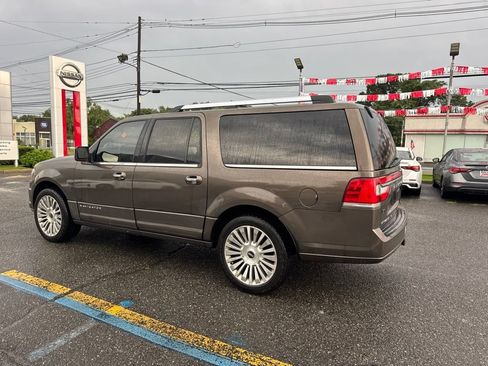 Used 2016 Lincoln Navigator L Select AWD/4WD image 4