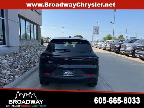 Used 2024 Dodge Hornet GT w/ GT Blacktop Package image 6