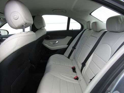 Used 2016 Mercedes-Benz C 300 4MATIC Sedan image 15