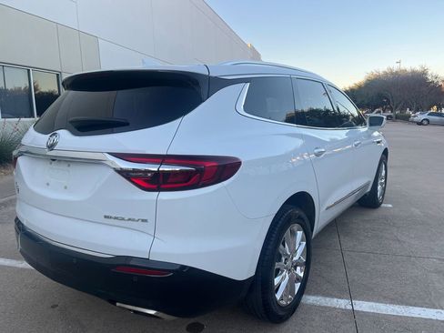 Used 2019 Buick Enclave Essence image 9