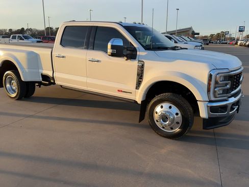 Used 2024 Ford F450 King Ranch w/ Chrome Package image 3