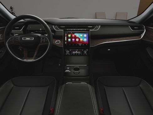 New 2025 Jeep Grand Cherokee Limited image 18