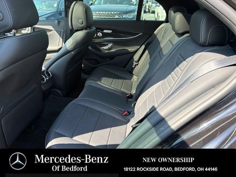 Used 2022 Mercedes-Benz E 450 4MATIC Sedan image 22