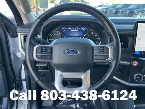Used 2024 Ford Expedition Max XLT image 18