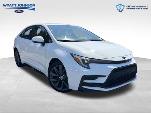 Used 2024 Toyota Corolla XSE FWD image 1