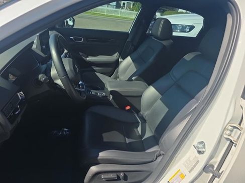 Used 2022 Honda Civic Sport Touring image 9