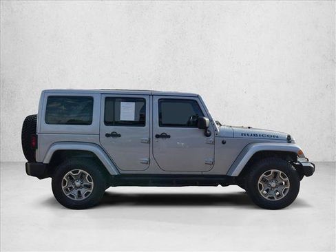 Used 2014 Jeep Wrangler Unlimited Rubicon w/ Connectivity Group AWD/4WD image 4