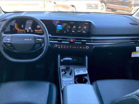 Certified 2026 Kia Sportage EX image 32