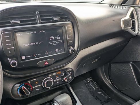 Used 2024 Kia Soul LX w/ Option Group 015 image 15