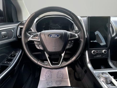 Used 2022 Ford Edge Titanium AWD/4WD image 5