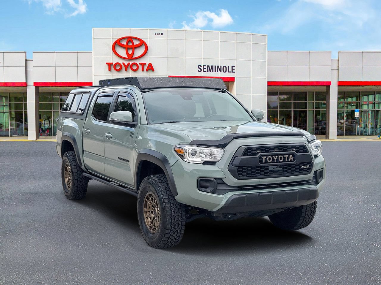Used 2022 Toyota Tacoma SR5 w/ Trail Edition AWD/4WD image 2