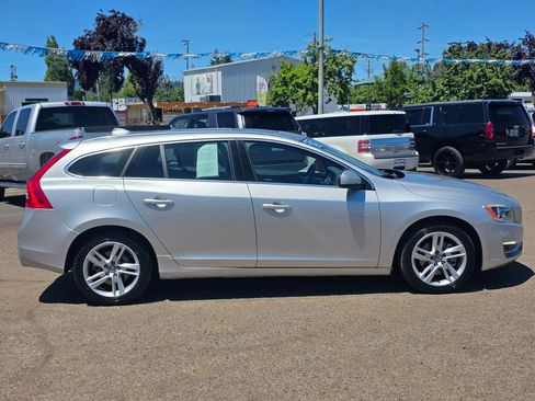 Used 2015 Volvo V60 T5 Premier FWD image 31
