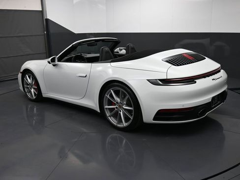 Certified 2020 Porsche 911 Carrera 4S AWD/4WD image 35