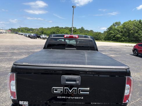 Used 2022 GMC Canyon Elevation w/ Driver Alert Package RWD image 9