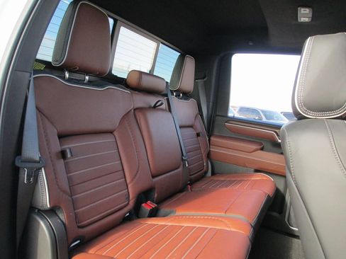 Certified 2025 GMC Sierra 2500 Denali Ultimate image 22