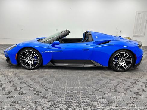 Used 2023 Maserati MC20 Spyder image 7