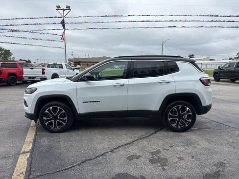 Used 2023 Jeep Compass Limited AWD/4WD image 8